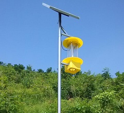 山區(qū)農用太陽能殺蟲燈